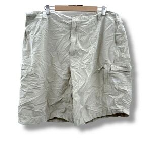 Columbia Men's Khaki Cream Cargo Hiking Shorts Sz 44 Outdoors Adventure Fishing